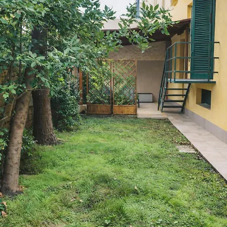 Golden - Entire For 6 People With Private Garden And Garage - Close To Metro C Rom